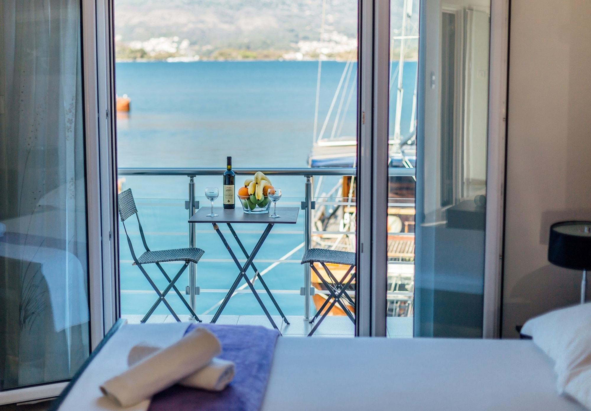 Apartments Monet Tivat Eksteriør billede