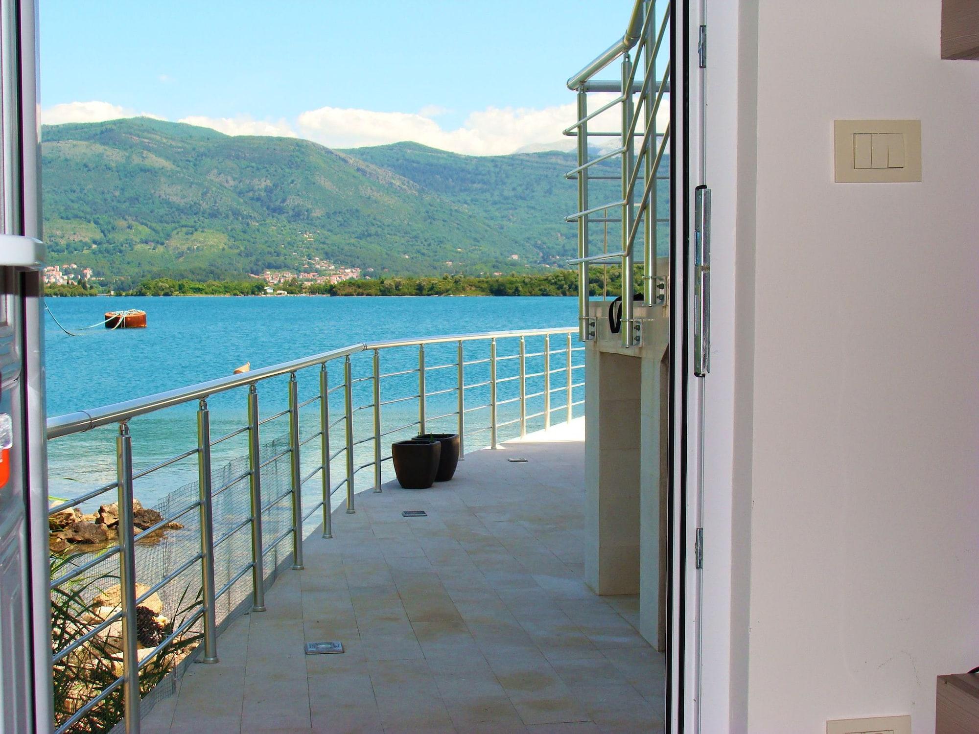 Apartments Monet Tivat Eksteriør billede
